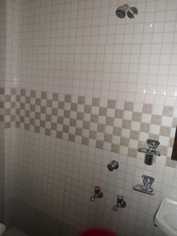 Hotel Madhusudan Dwārka Pokój zdjęcie