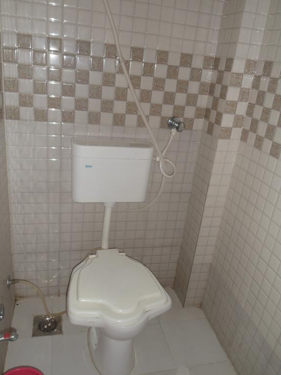 Hotel Madhusudan Dwārka Pokój zdjęcie